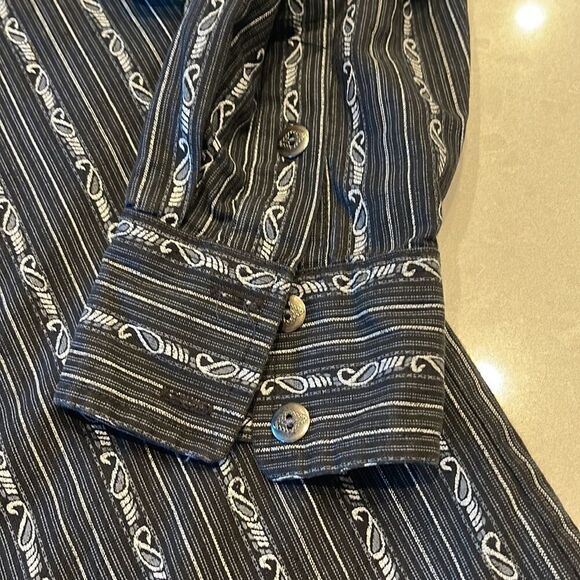 Cowboys Turtle association mens shirt pit to pit 23 inch tag is illegible. Cool - Picture 5 of 6